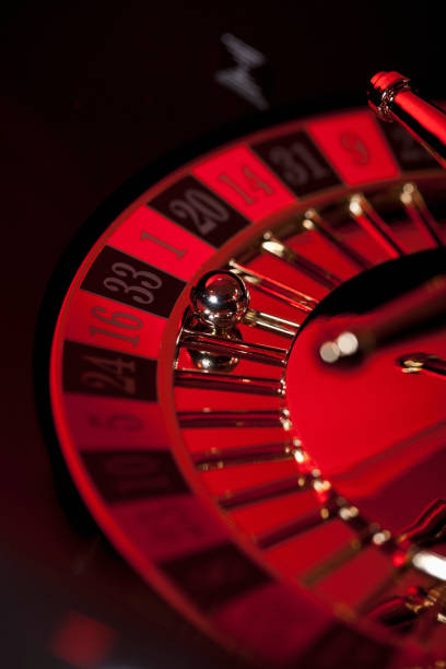 Dealer reveals the hole card after all players act. Dealer revealing hole card in Free Bet Blackjack